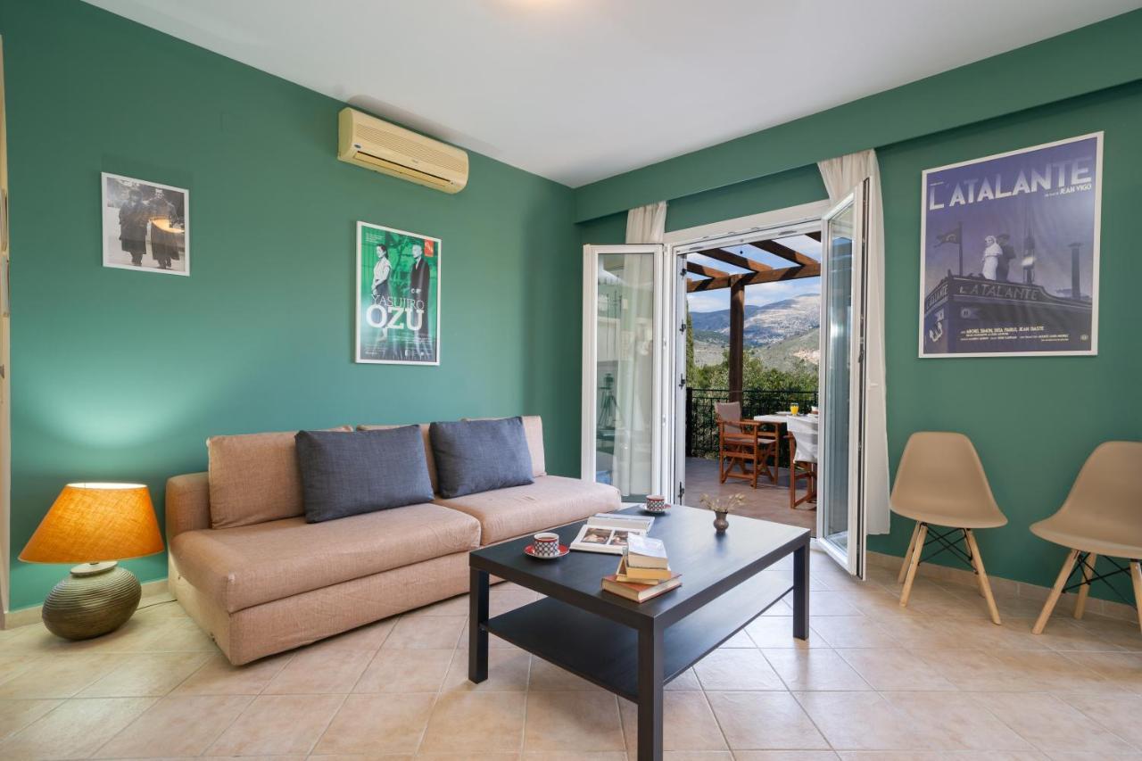 Cinema Themed House In Argostoli Villa Exterior photo