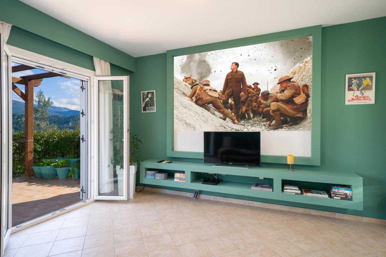 Cinema Themed House In Argostoli Villa Exterior photo
