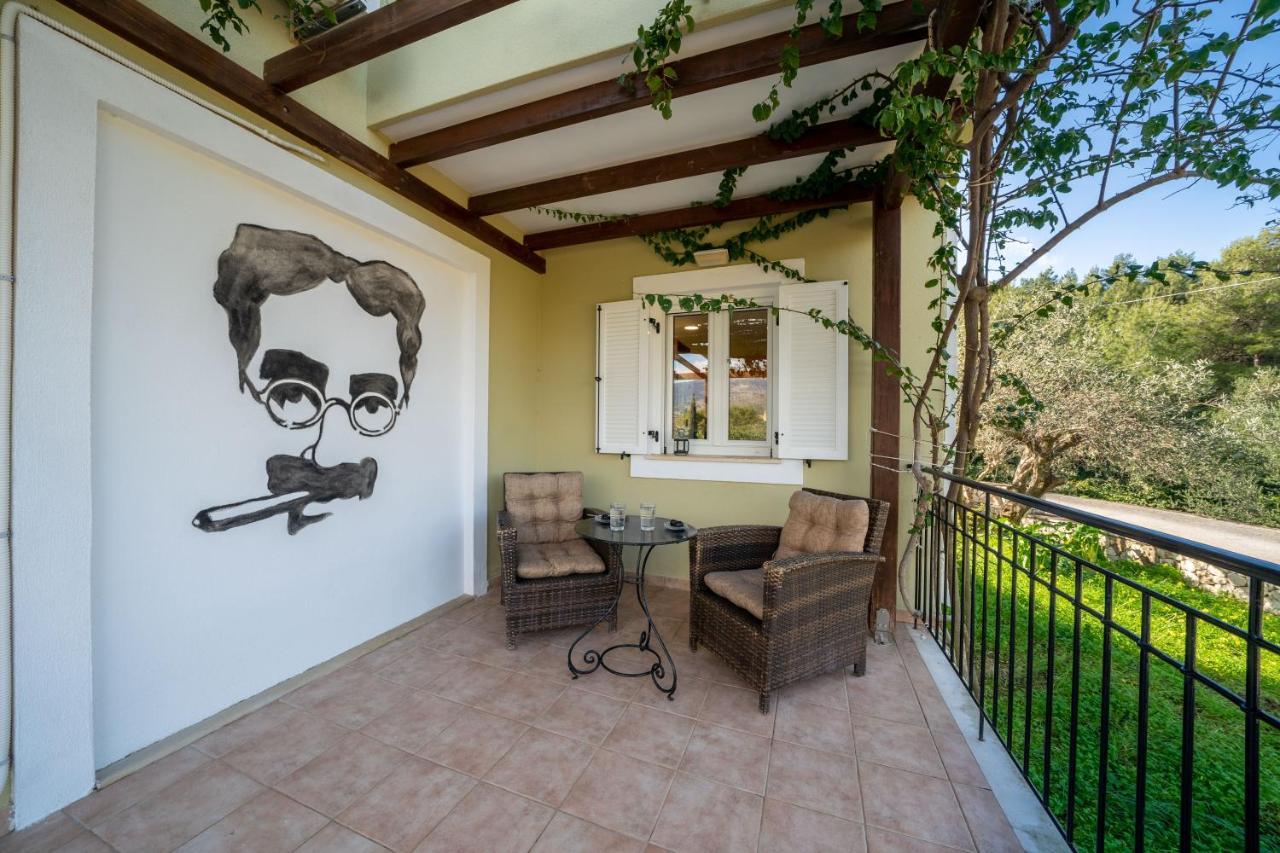 Cinema Themed House In Argostoli Villa Exterior photo